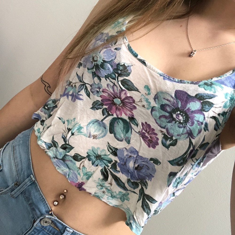 Forever 21 Flower Print Flowy Crop Top